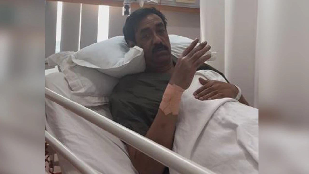 বুকে ব্যথা নিয়ে হাসপাতালে ভর্তি শামীম ওসমান