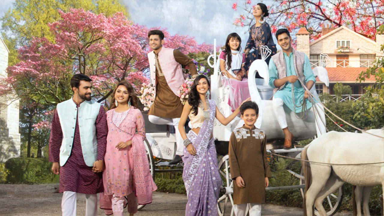 উৎসবের আলিঙ্গনে ‘সারা’র ঈদ পোশাকের আয়োজন