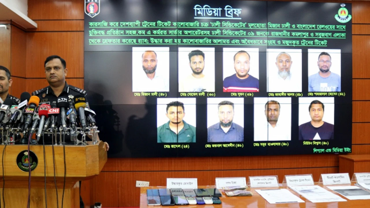 সহজ’র মধ্যেই ভূত লুকিয়ে