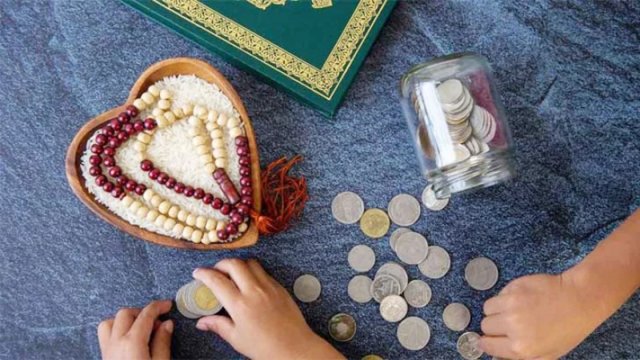 যাদের ফিতরা দেওয়া যাবে না