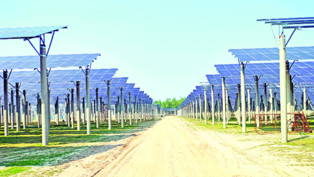 সিরাজগঞ্জে আঁধার কাটবে সোলার বিদ্যুতে