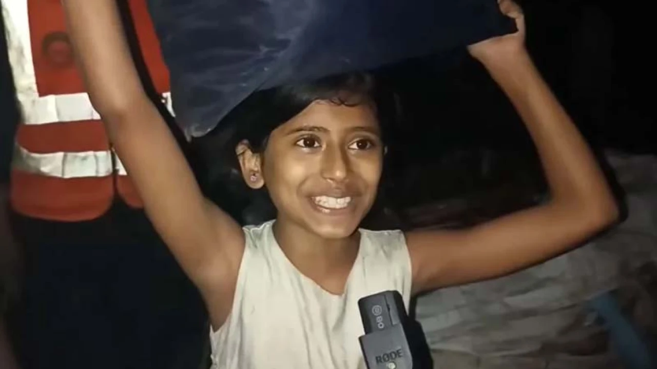 ‘সবকিছু পুইড়া যাকগা, আমার মা তো আছে’