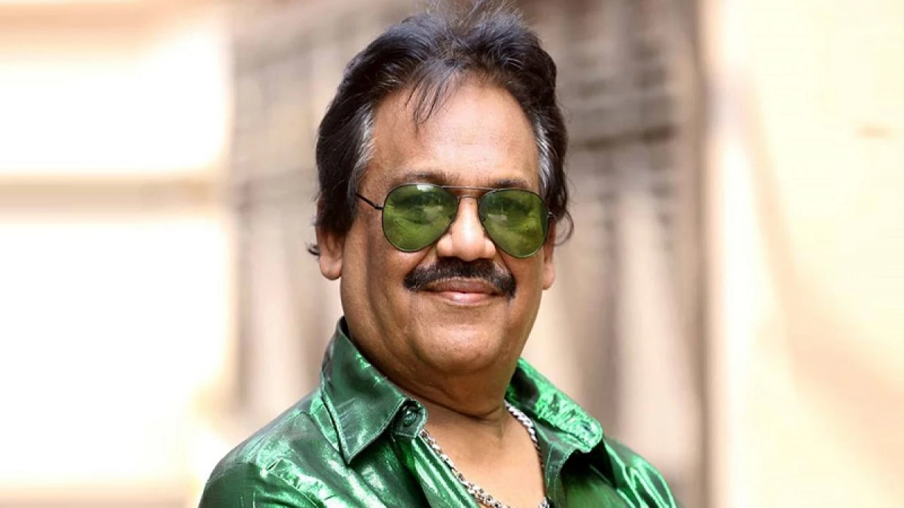 ফেলে আসা দিনের কথা মনে পড়ে