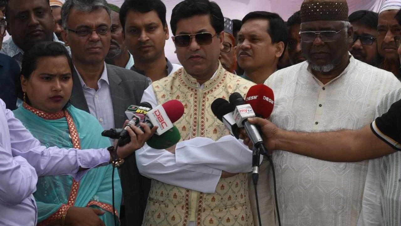 বর্জ্য ব্যবস্থাপনা কার্যক্রম শৃঙ্খলায় আনা হয়েছে: মেয়র তাপস