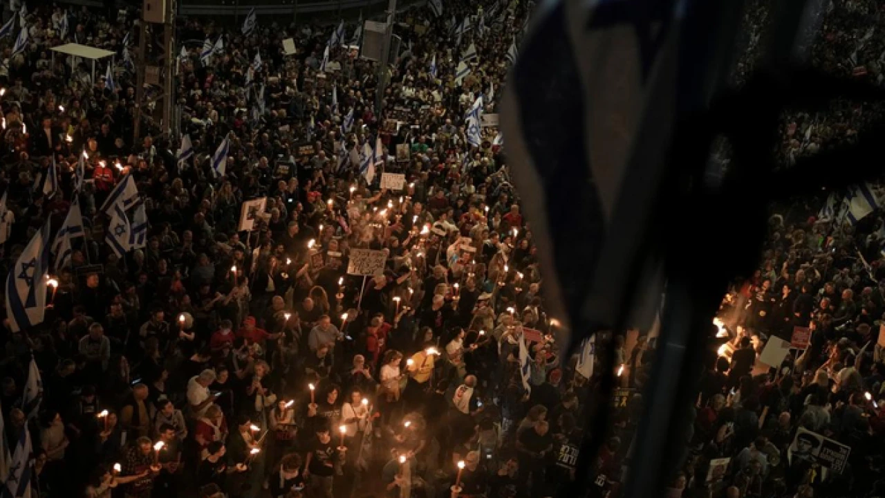 নেতানিয়াহুর পদত্যাগ দাবিতে ইসরায়েলে বিক্ষোভ