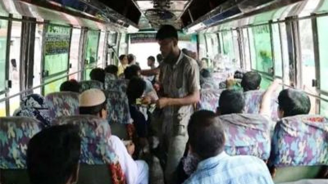 ৩ পয়সা কমল বাসভাড়া, কাল থেকে কার্যকর