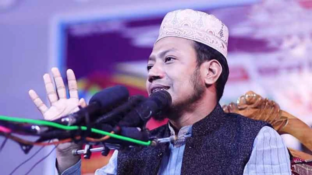 মুফতি আমির হামজাসহ পাঁচজনের বিরুদ্ধে চার্জশিট