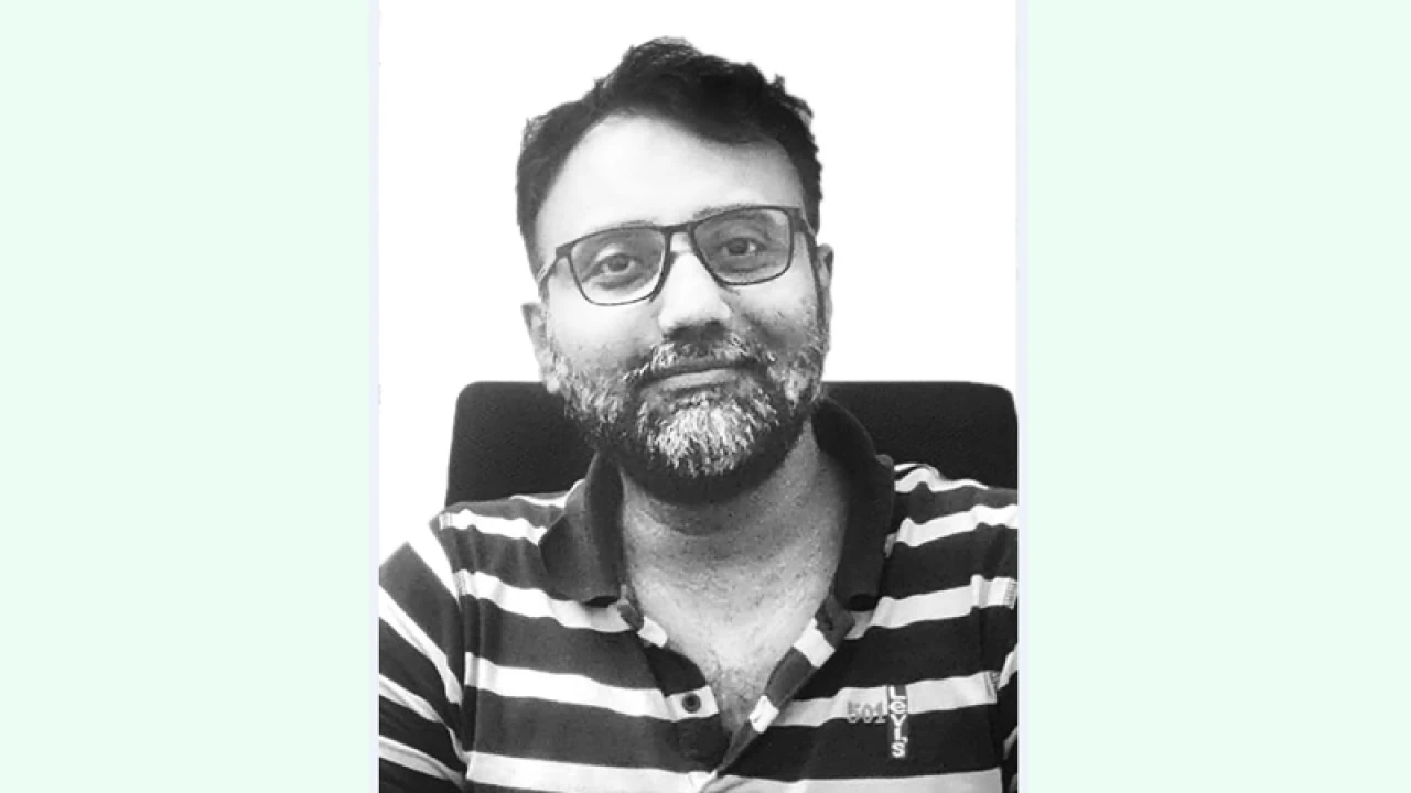 বাস্তবানুগ দৃষ্টিভঙ্গি বনাম আন্দোলনের দূরদৃষ্টিহীনতা