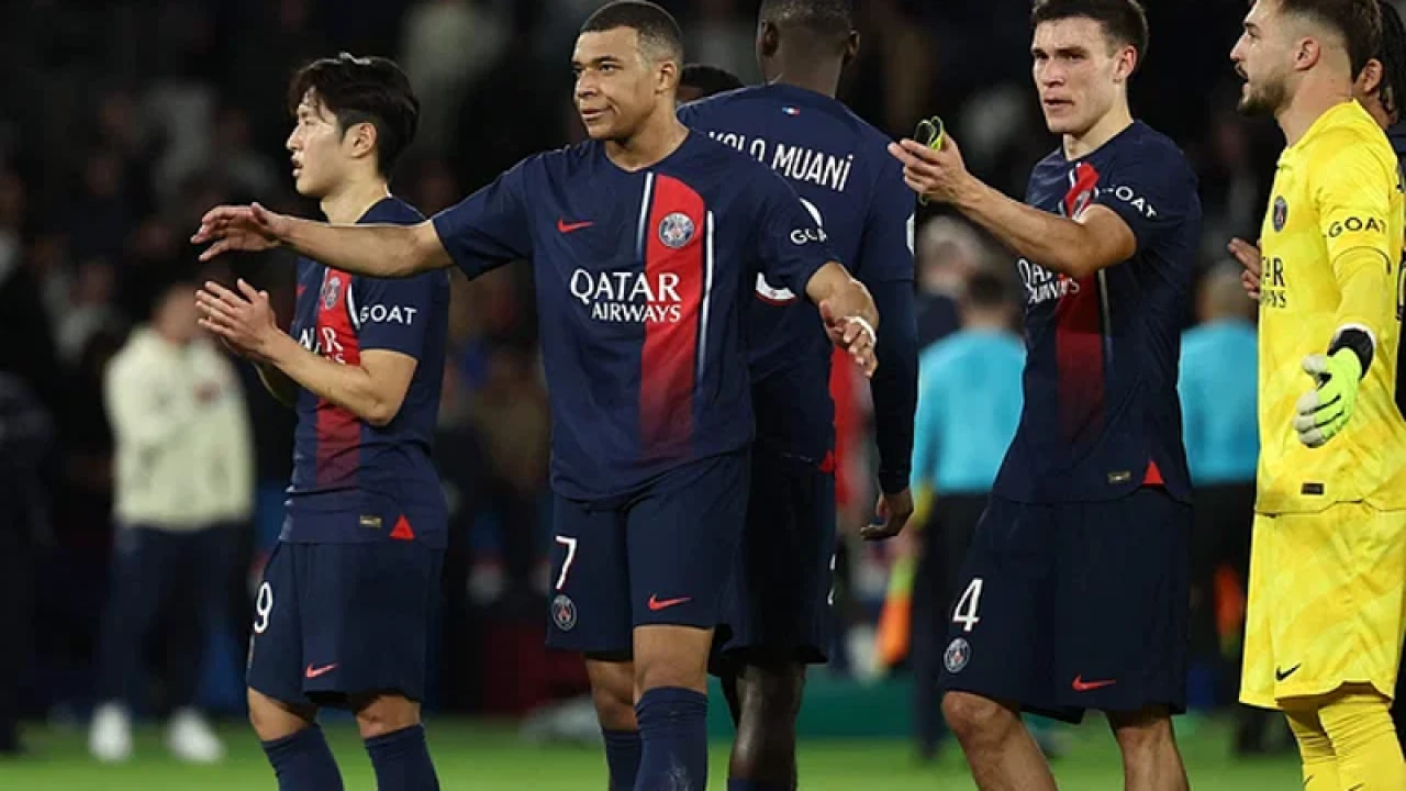 তলানির দলের বিপক্ষে পিএসজির হোঁচট