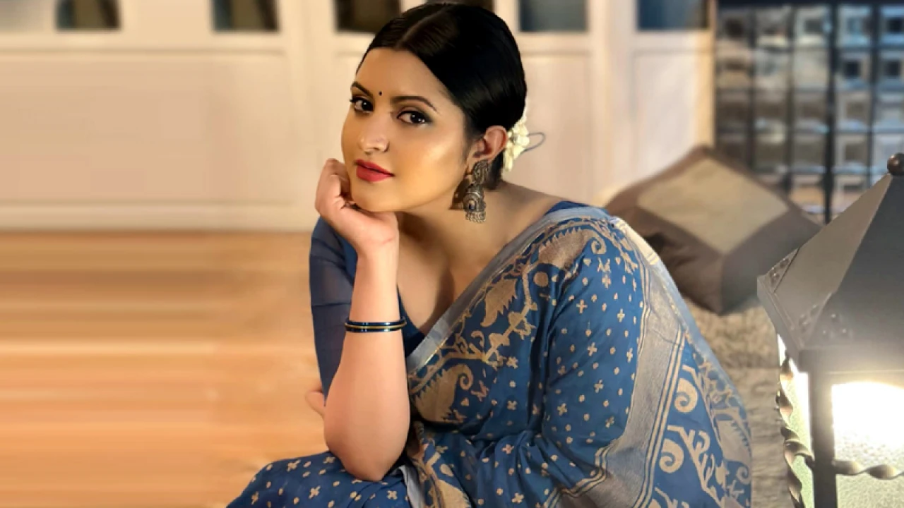 ‘আমার প্রেম এখন লকড হয়ে গেছে’