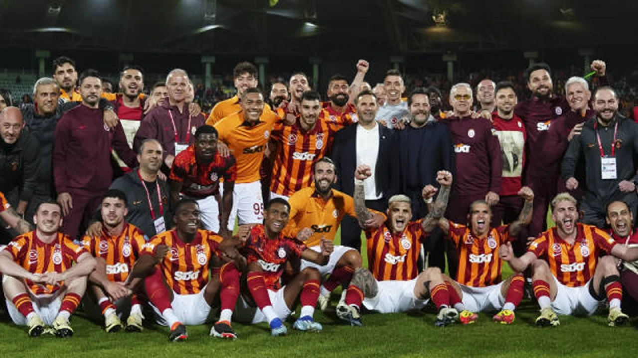 এক মিনিটের ফাইনালে চ্যাম্পিয়ন গালাতাসারাই