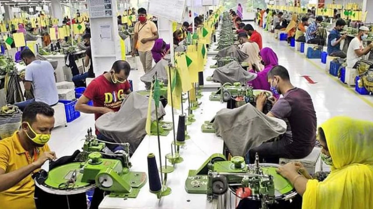 বেতন দেয়নি অর্ধেক শিল্পকারখানা