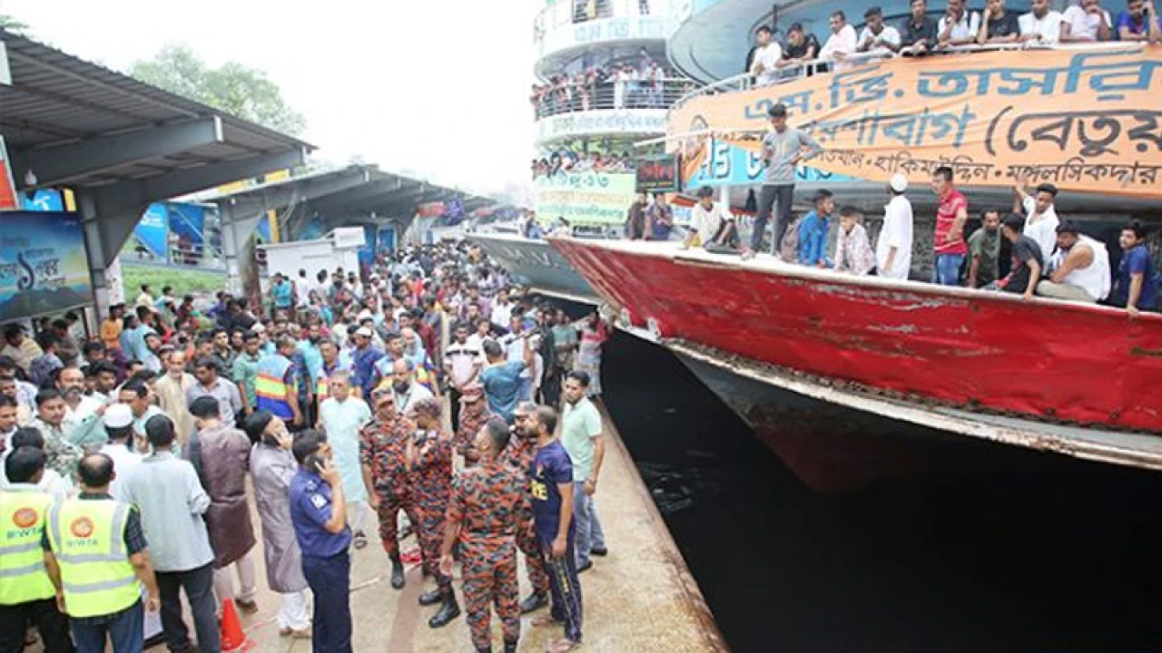 যেভাবে ঘটল সদরঘাটের দুর্ঘটনা