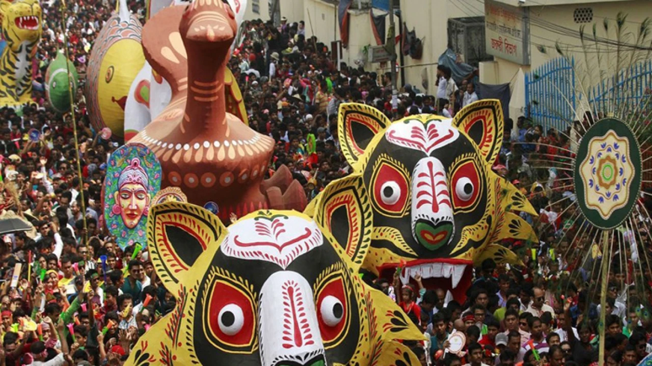 মঙ্গল শোভাযাত্রার সময় জানালেন ঢাবি উপাচার্য