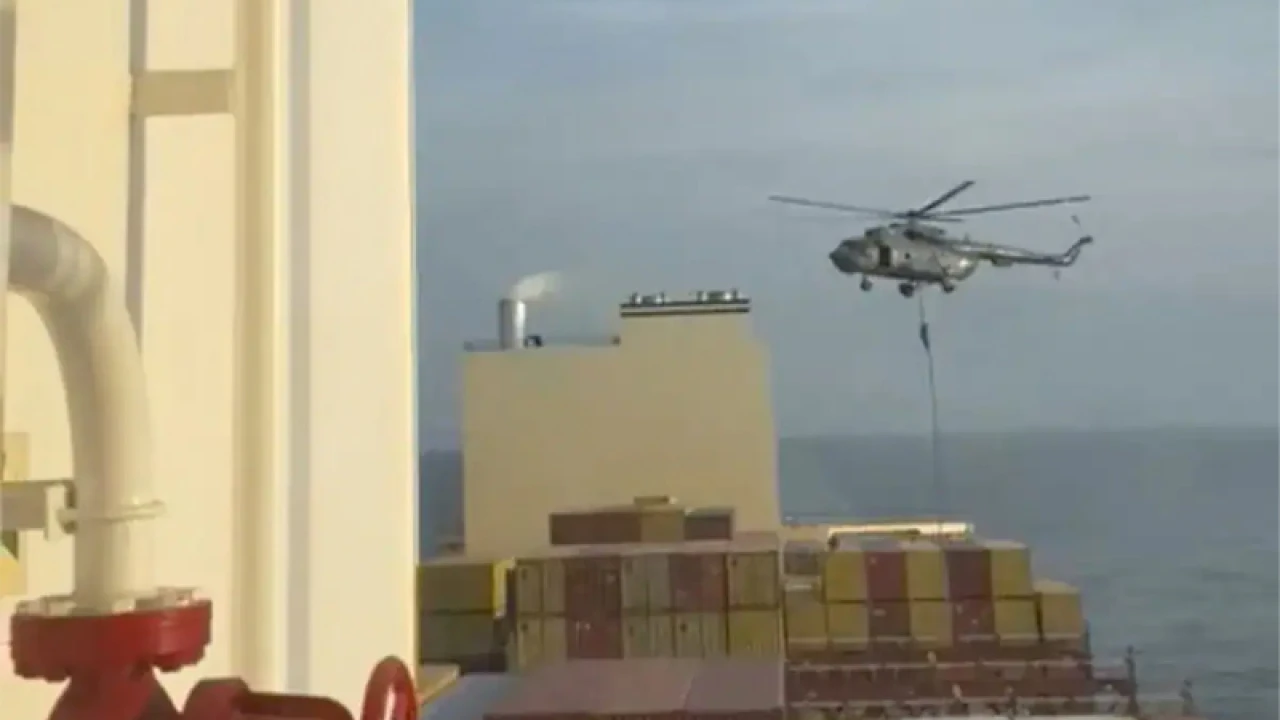 ইরানের জব্দ করা জাহাজে রয়েছেন ১৭ ভারতীয়