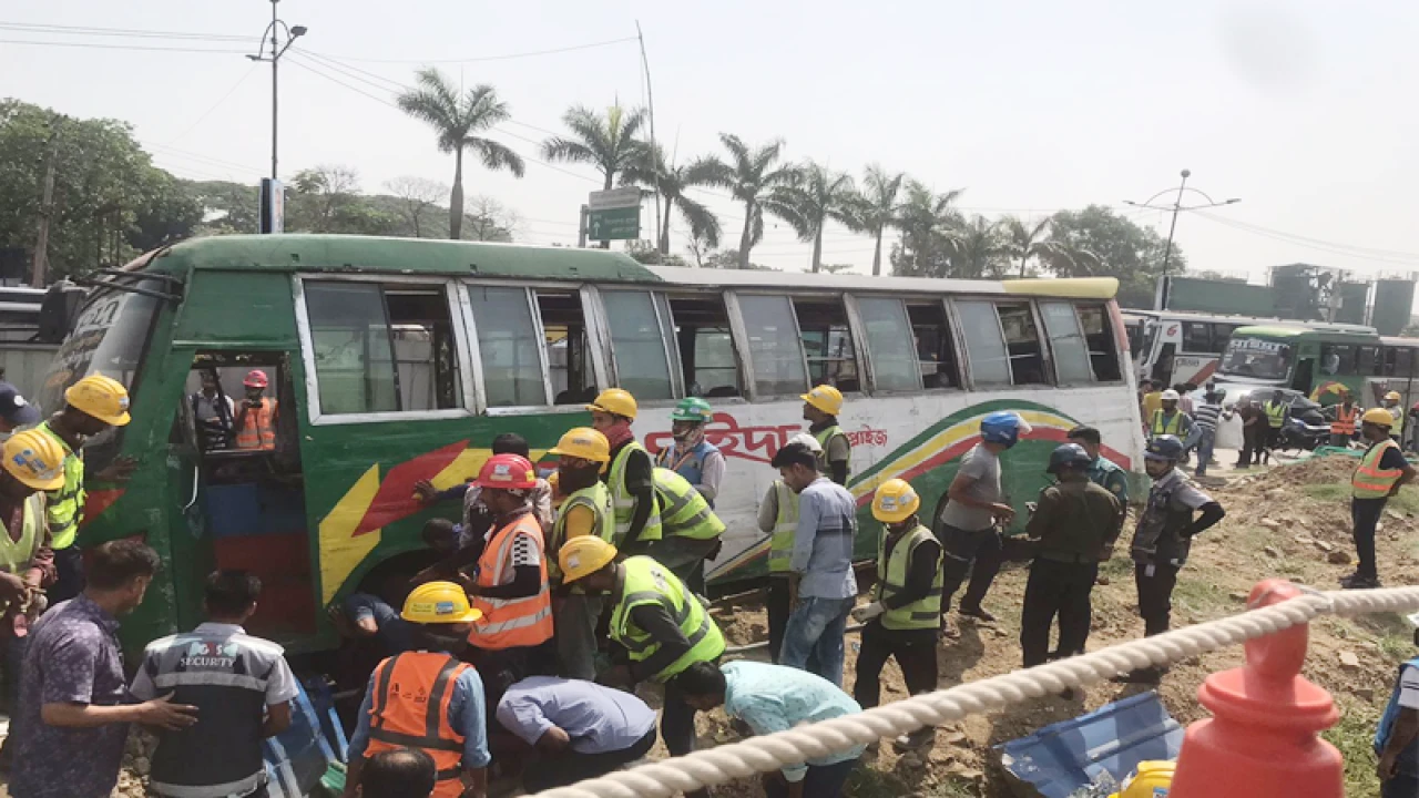 বিমানবন্দরে বাসচাপায় প্রকৌশলী নিহত, সেই চালক গ্রেপ্তার