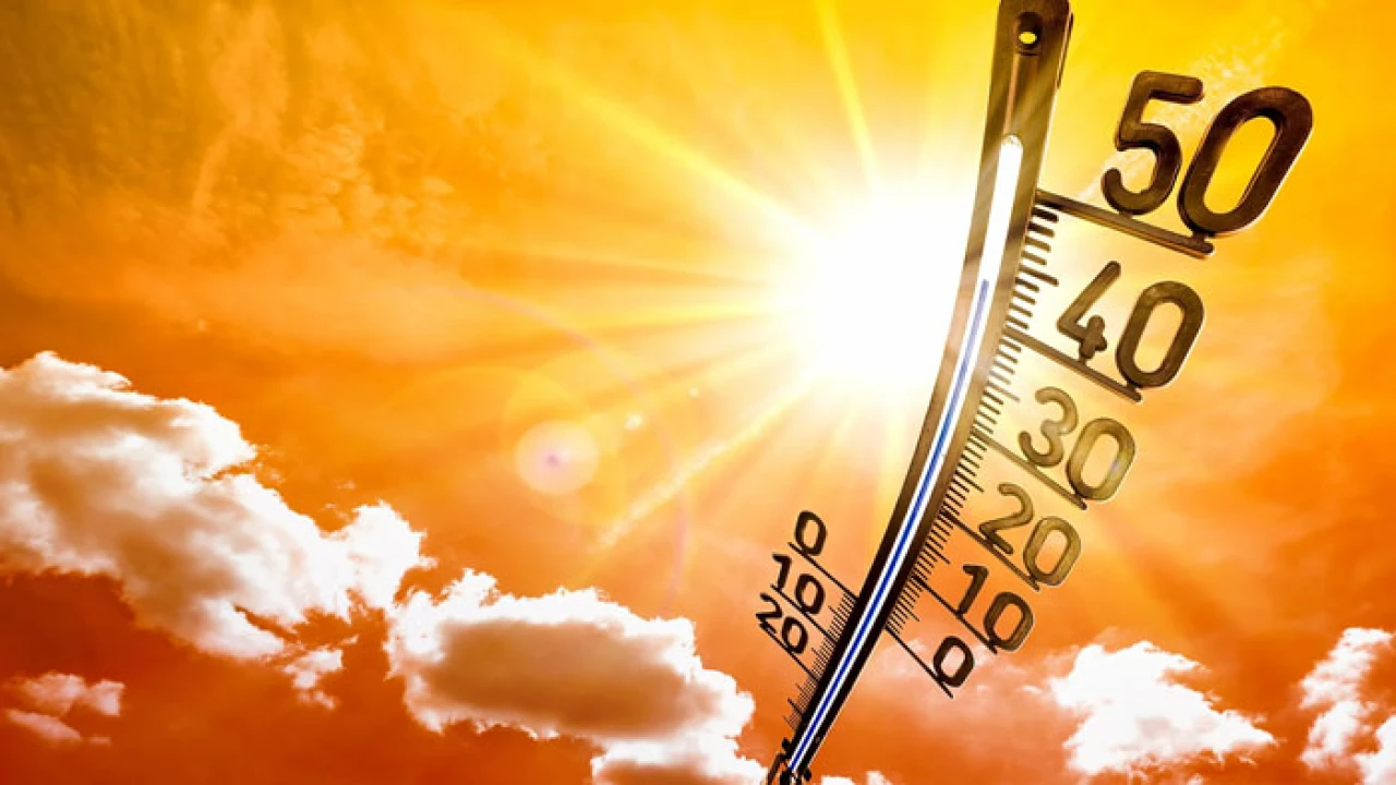 তাপদাহে হিট অ্যালার্ট জারি করলো আবহাওয়া অধিদপ্তর