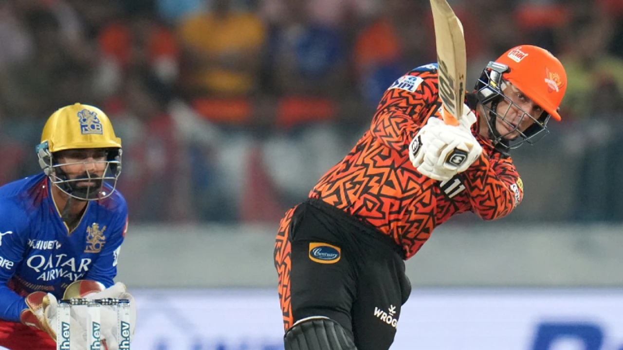 ৮ ম্যাচেই হায়দরাবাদের ছক্কার সেঞ্চুরি, আইপিএলে ইতিহাস