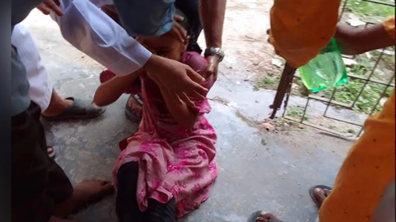 নোয়াখালীতে শ্রেণিকক্ষে হঠাৎ অজ্ঞান মাদ্রাসাছাত্রী