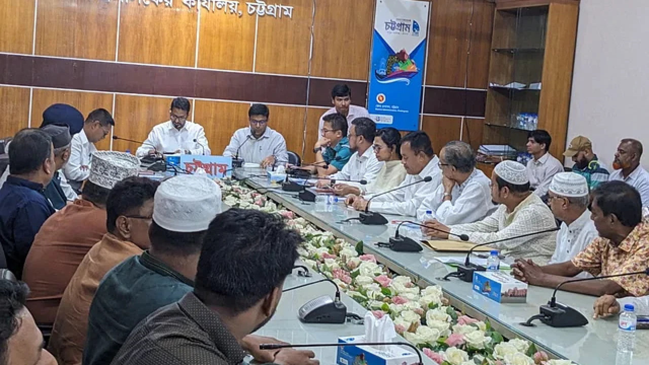 চট্টগ্রামসহ পাঁচ জেলায় পরিবহন ধর্মঘট স্থগিত