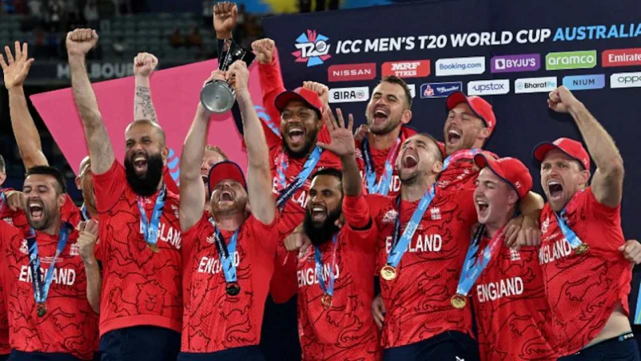 টি-টোয়েন্টি বিশ্বকাপের সেমিফাইনালে যে ৪ দেশকে দেখছেন ভন