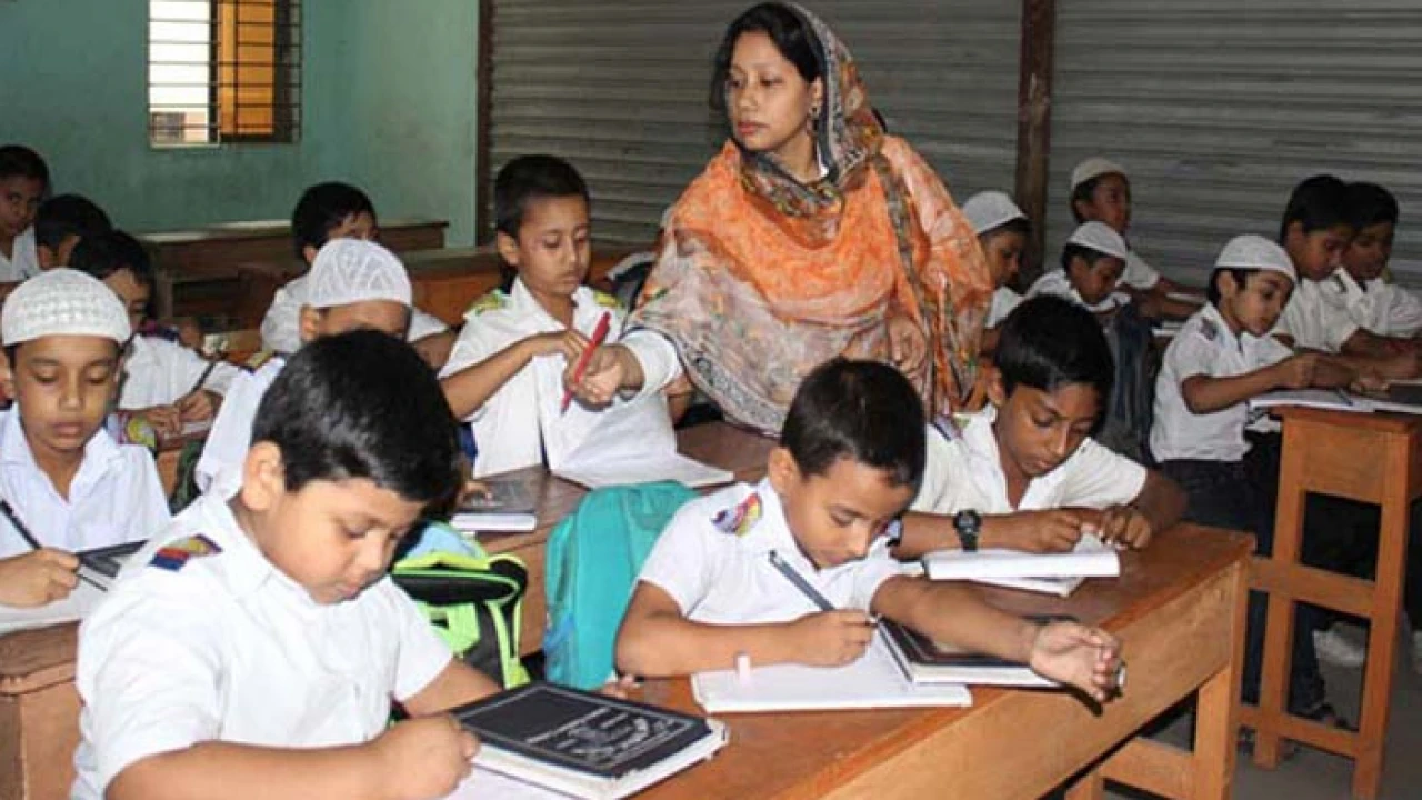 শনিবার পাঠদান শুরু মাধ্যমিকে রবিবার প্রাথমিকে