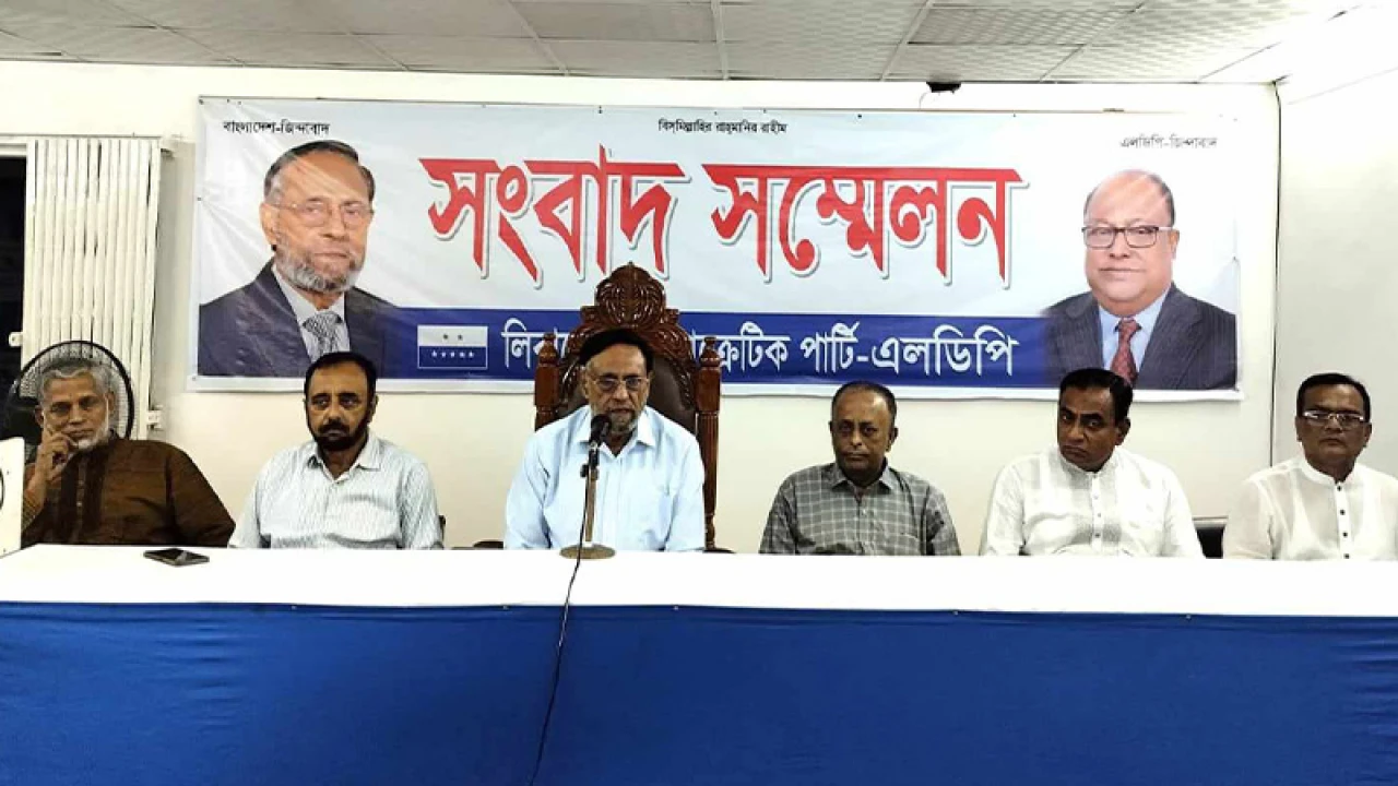 বর্তমান সরকার ভারত দ্বারা নিয়ন্ত্রিত: অলি আহমদ