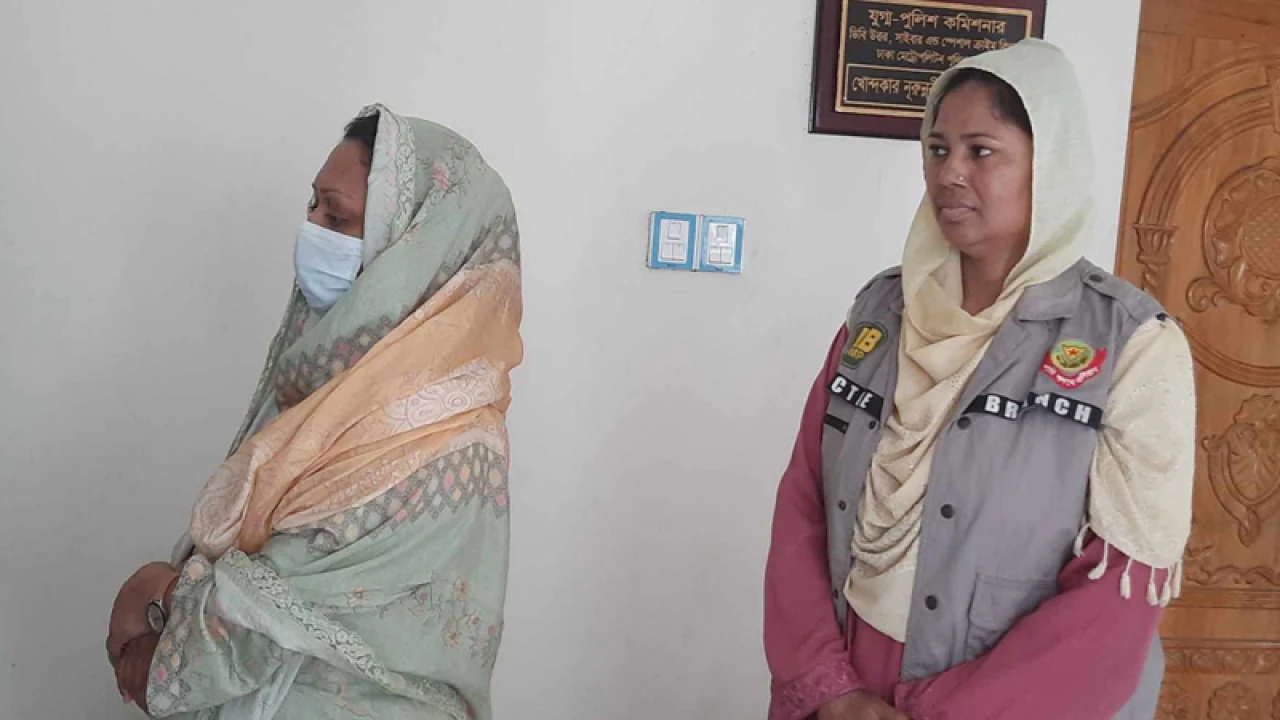 ডিবি কার্যালয়ে মিল্টন সমাদ্দারের স্ত্রী