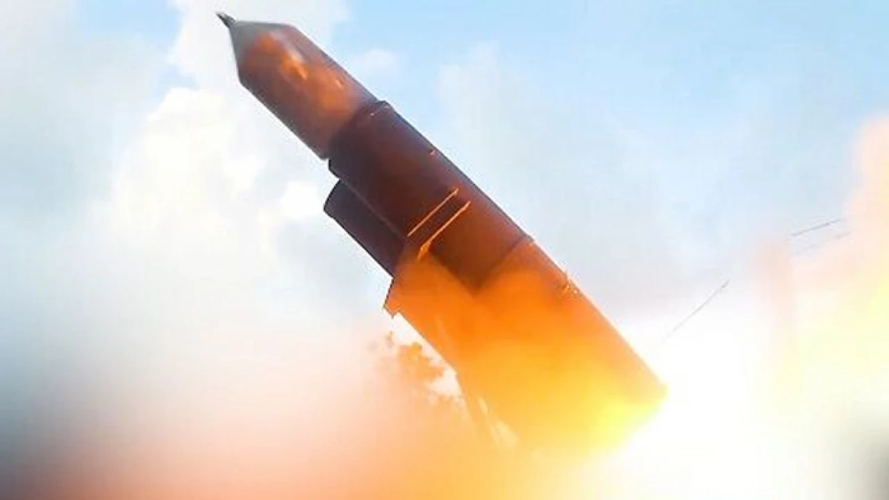 ইসরায়েলকে ঠেকাতে নতুন ক্ষেপণাস্ত্র উন্মোচন করল হিজবুল্লাহ