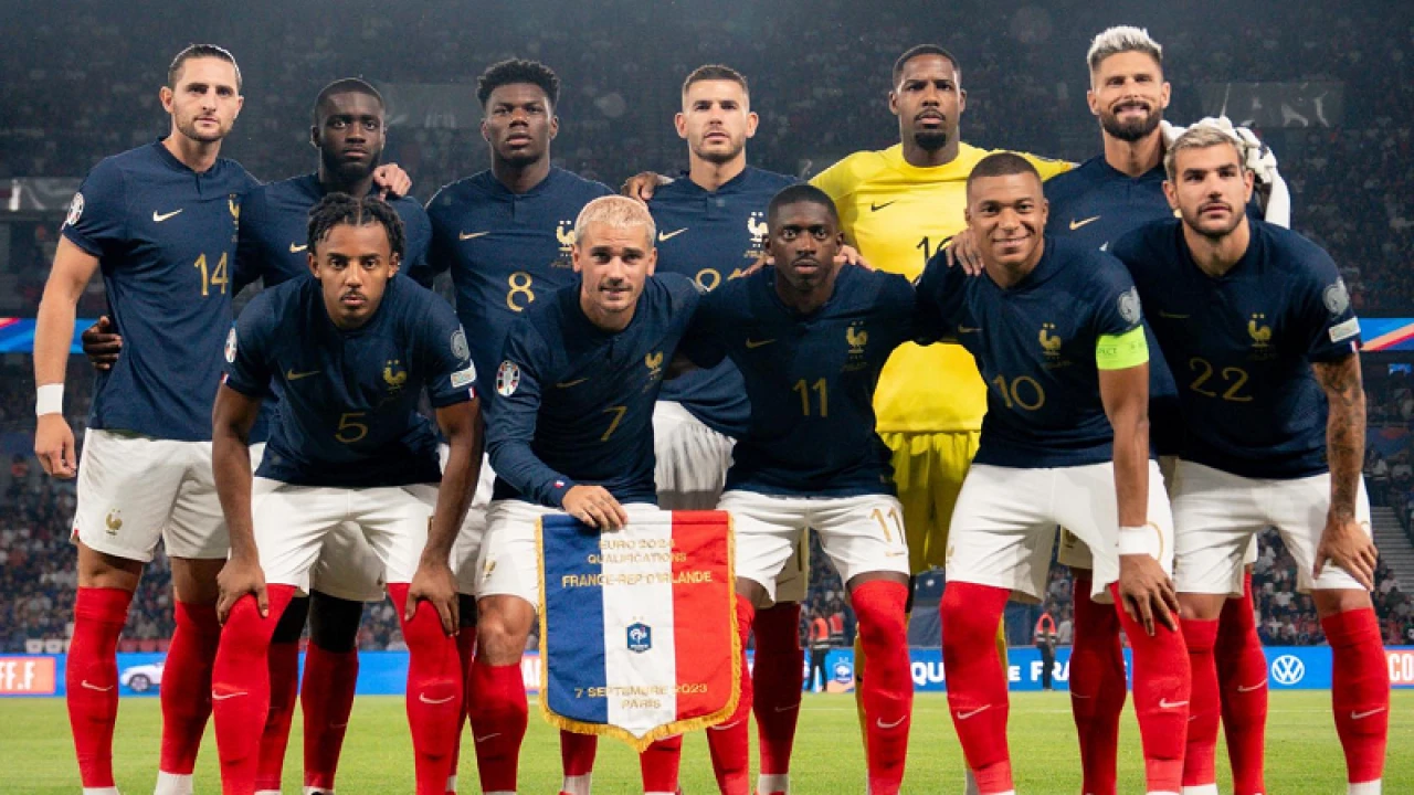 ফ্রান্স ও নেদারল্যান্ডসের ইউরোর দলে যারা