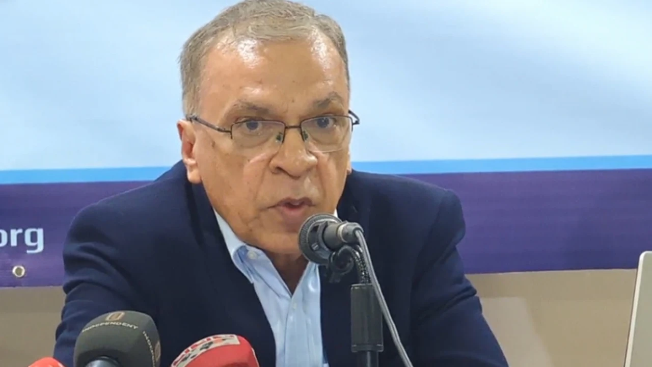 প্রতি ৪ জনের ১ জন ঋণগ্রস্ত (ভিডিও)