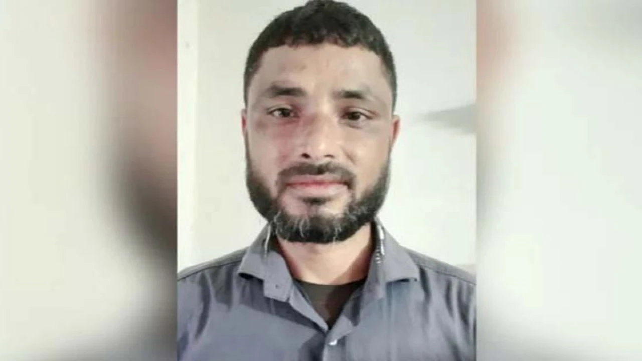 মেয়েকে স্কুলে ভর্তি করাতে গিয়ে বাবা জানলেন তিনি ‘মৃত’