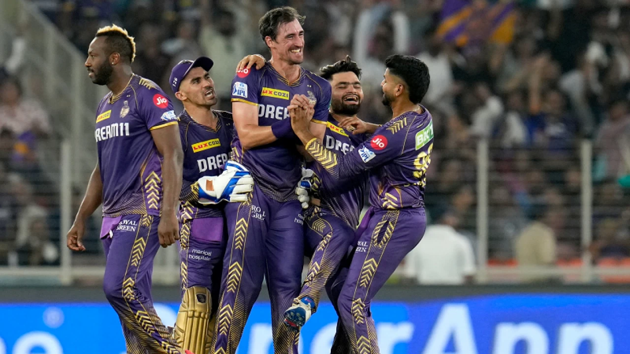 হায়দরাবাদকে উড়িয়ে আইপিএলের ফাইনালে কলকাতা