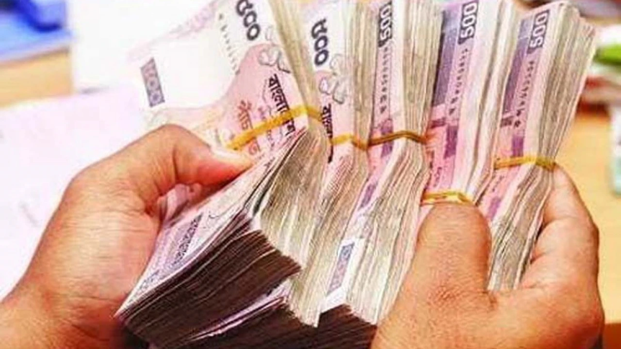 মাথাপিছু আয় ৩ লাখ টাকা ছাড়িয়েছে