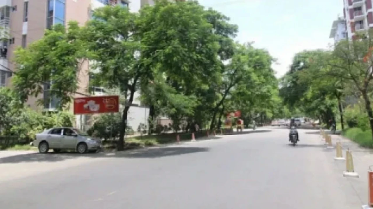 ঢাকার যেসব মার্কেট-দোকানপাট বুধবার বন্ধ