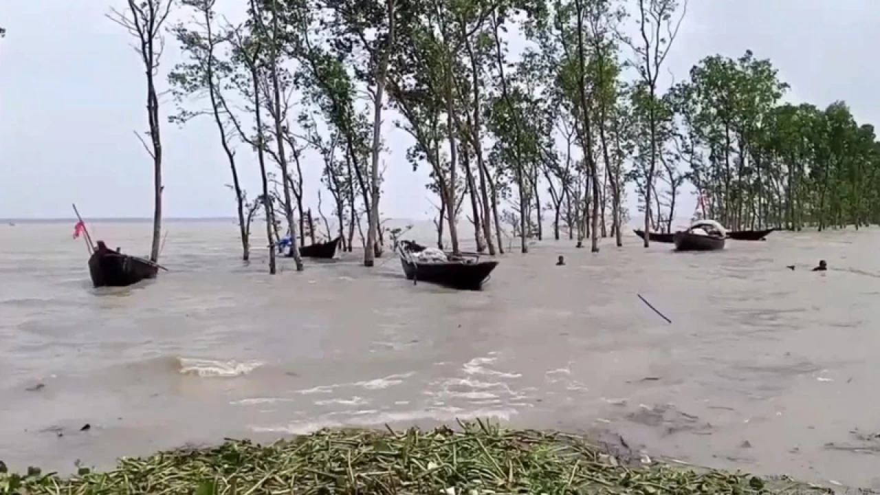 ঘূর্ণিঝড় রেমাল: প্রস্তুত সাড়ে ৩ হাজার স্বেচ্ছাসেবক