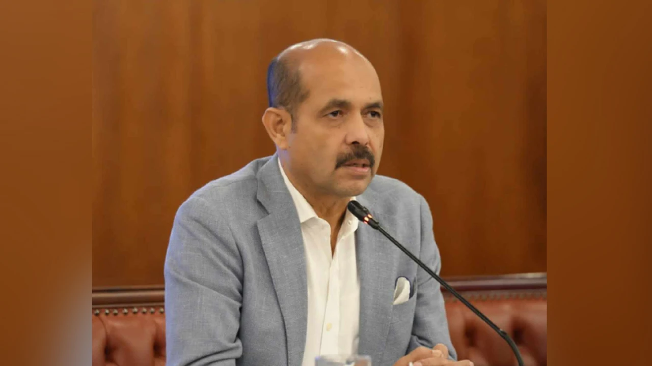 ঘূর্ণিঝড় রিমাল মোকাবিলায় কর্মকর্তাদের ছুটি বাতিল করলেন মেয়র আতিকুল