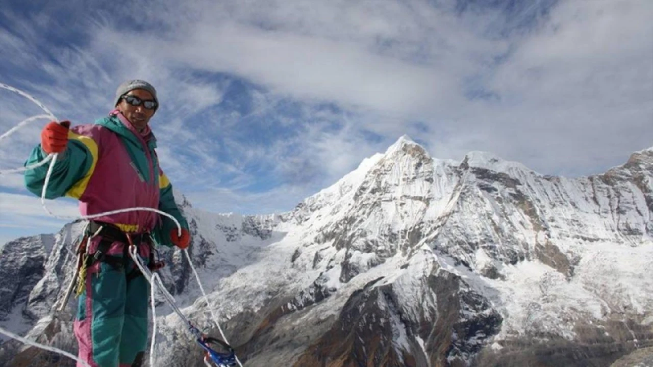 ৩০ বার এভারেস্ট জয় করেছেন যিনি
