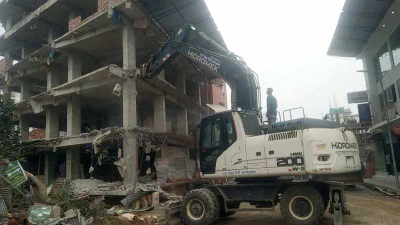 ১০ তলা ভবন মাত্র ৬০ হাজার টাকায় বিক্রি করেছে ডিএনসিসি!