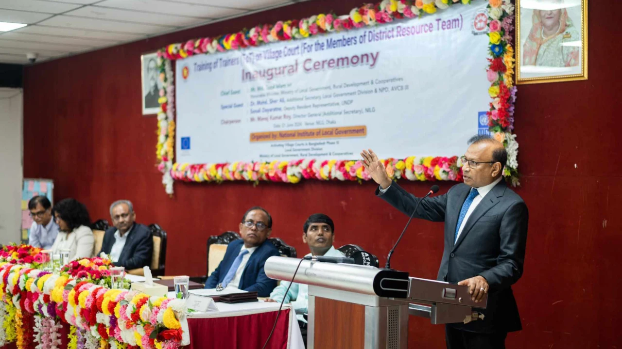 ‘উন্নয়নের সুফল পেতে জনপ্রতিনিধি ও আমলাদের একাত্মতা জরুরি’