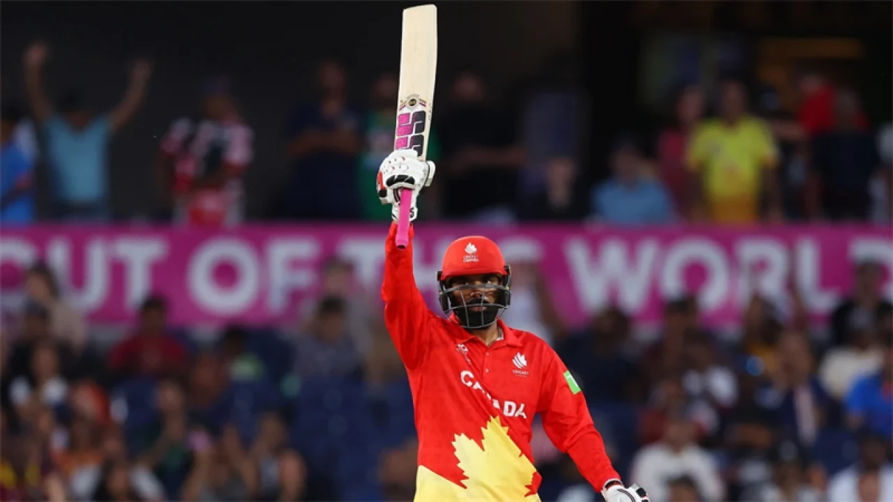 দুই ফিফটিতে কানাডার বিশাল সংগ্রহ