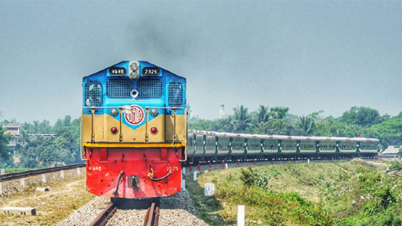 ট্রেনের অগ্রিম টিকিট বিক্রি শুরু
