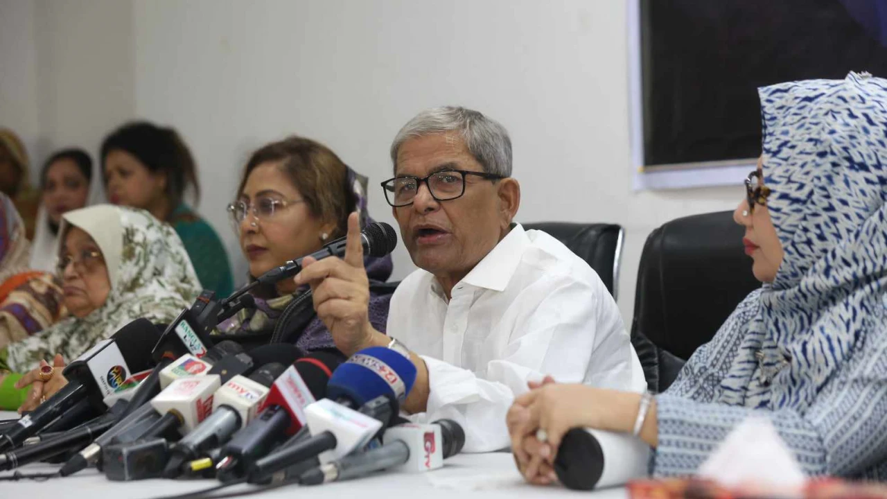 সেনাবাহিনী ও পুলিশের মর্যাদা কোথায়, প্রশ্ন মির্জা ফখরুলের