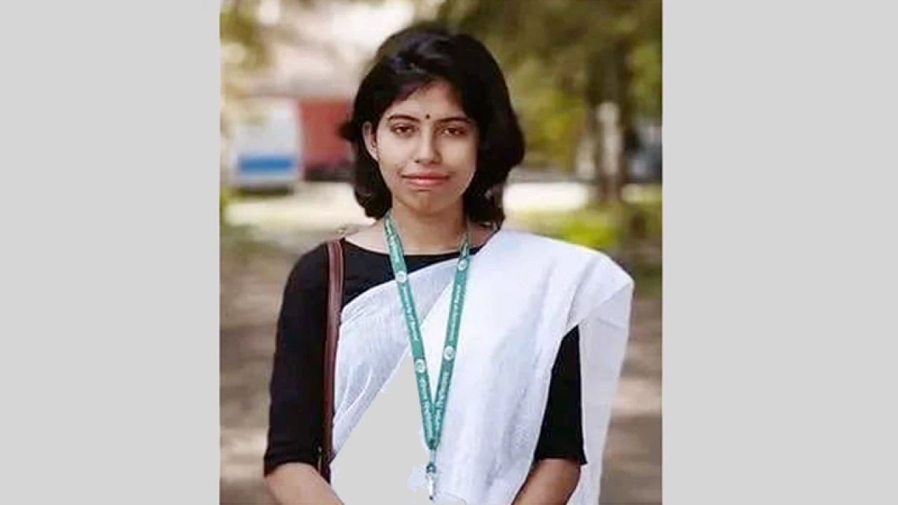 বরিশাল বিশ্ববিদ্যালয়ের হল থেকে ছাত্রীর ঝুলন্ত মরদেহ উদ্ধার