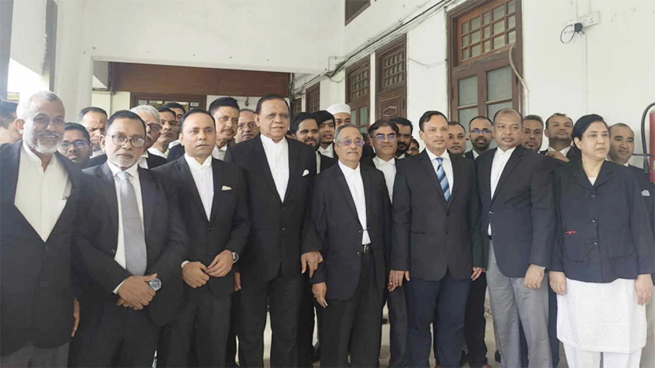 বিএনপির শীর্ষ ৭ আইনজীবীকে ব্যক্তিগত হাজিরা থেকে অব্যাহতি