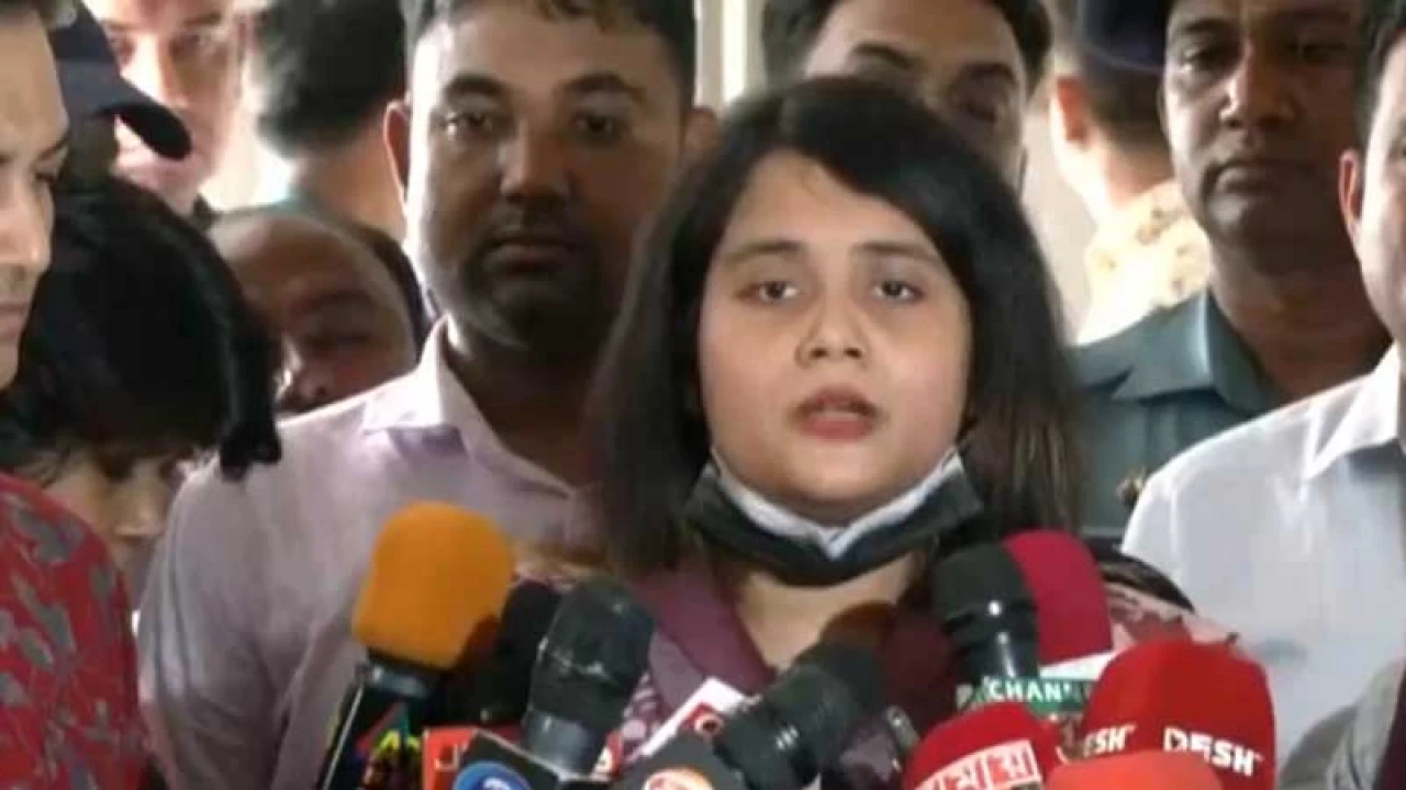 শুনেছি, অপরাধীদের বাঁচাতে তদবির করা হচ্ছে: এমপি আনারের মেয়ে