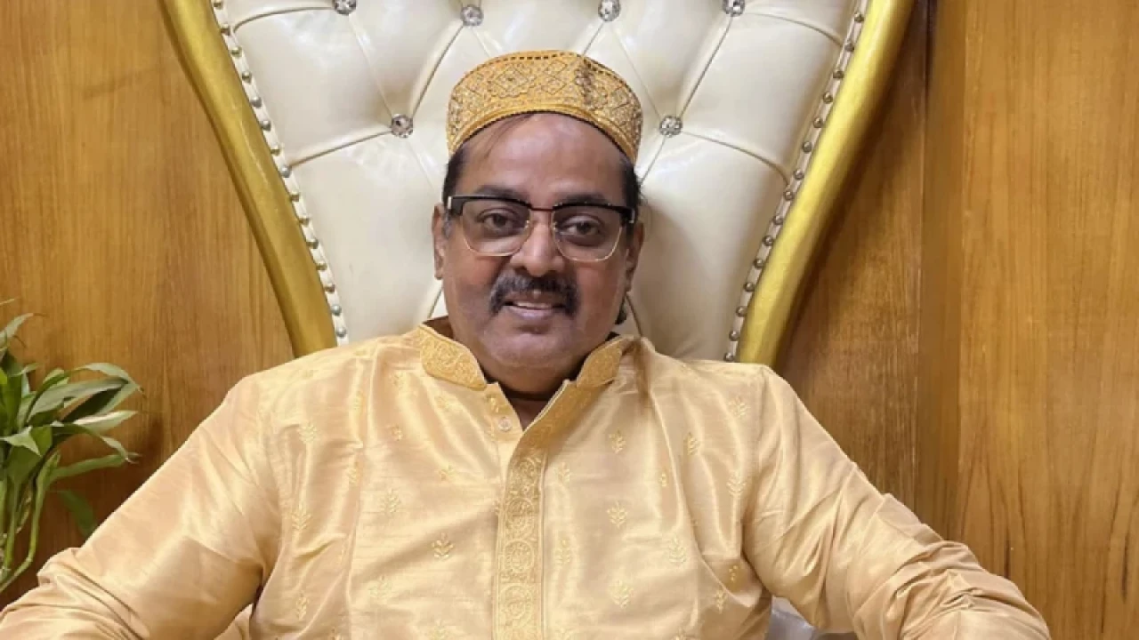 দোয়া চাইলেন ডিপজল