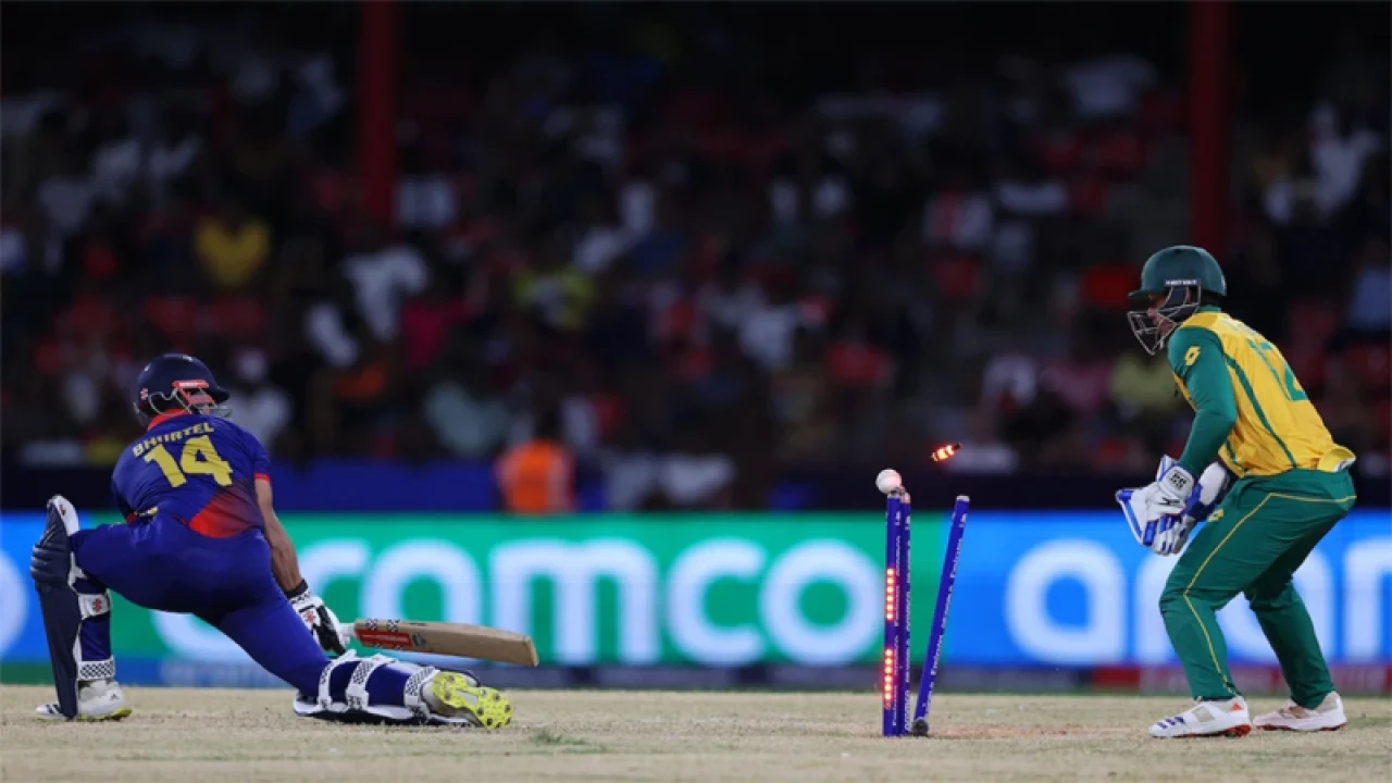 এক রানে হেরে ইতিহাস গড়া হলো না নেপালের