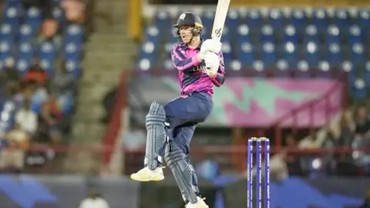 অস্ট্রেলিয়াকে ১৮১ রানের টার্গেট দিল স্কটল্যান্ড