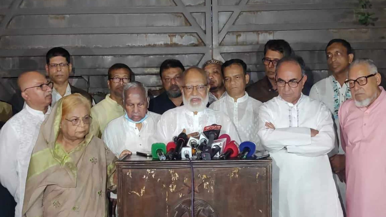 রাজনীতি নিয়ে আলাপ হয়নি, আমাদের নেত্রীও করেননি: মোশাররফ হোসেন